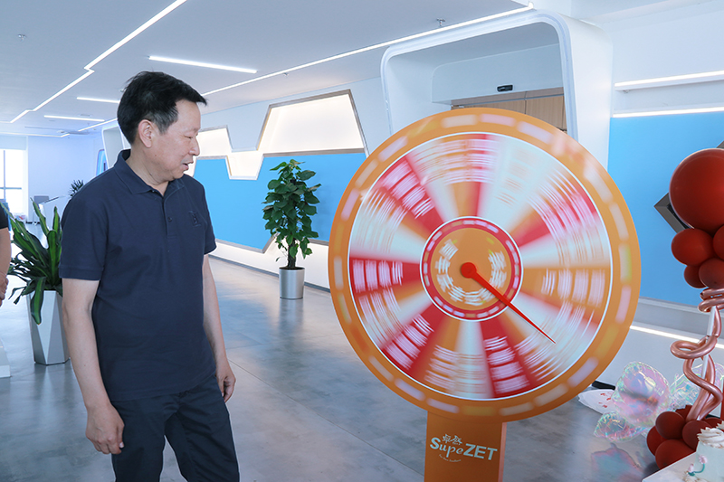 二十一载 智造未来丨贺云顶集团4008股份廿一诞辰，再启新篇